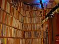 Record room cleanliness (overall, low view, flash)